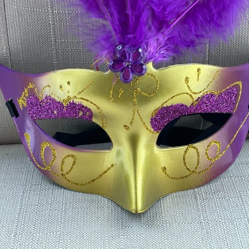 Light Up Mask Women Eye Mask Fashion Faux Purple Feather Masquedare Party Mask